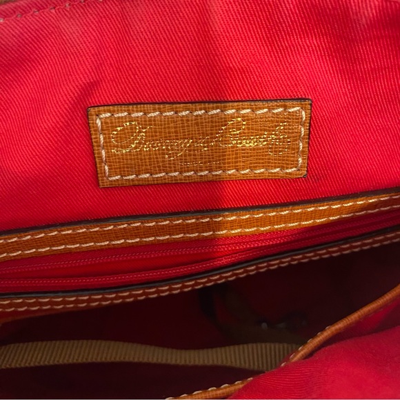 Dooney & Bourke Womens Quilt Logo Handbag (Tan) - Picture 8 of 9